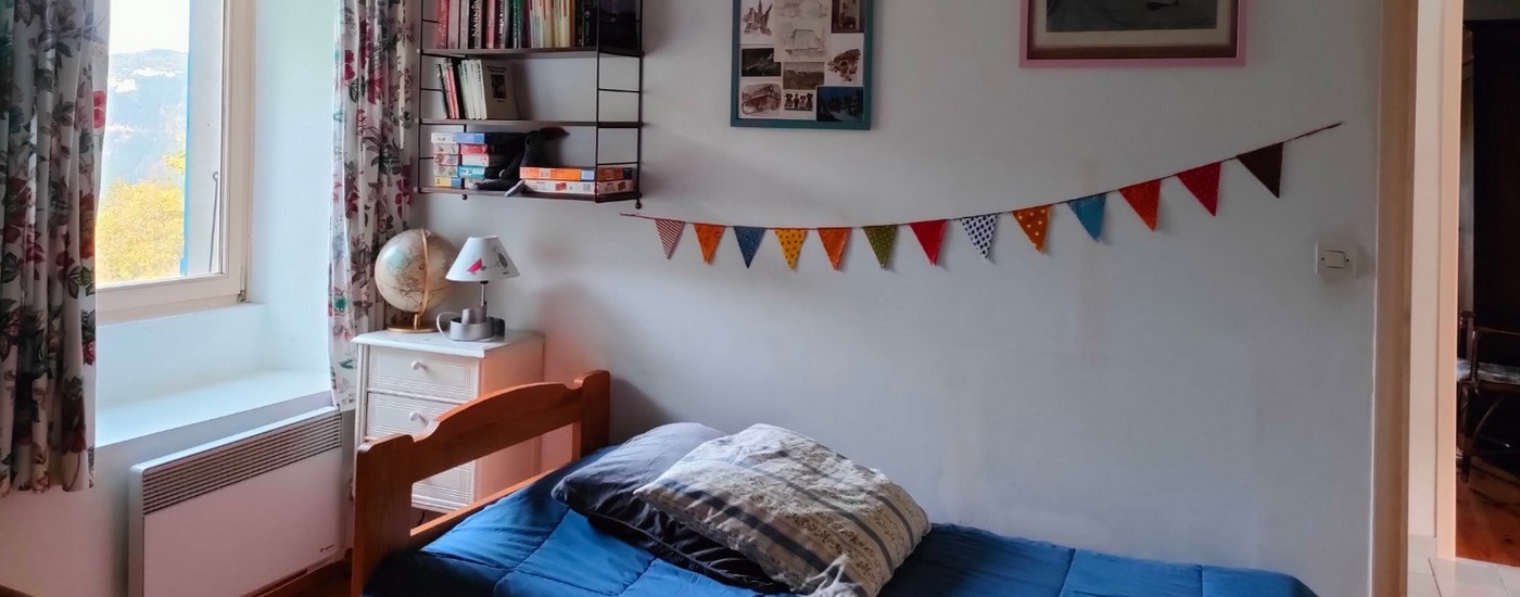 gites-de-la-chaudiere-gite-les-ailliers-chambre enfants.jpg